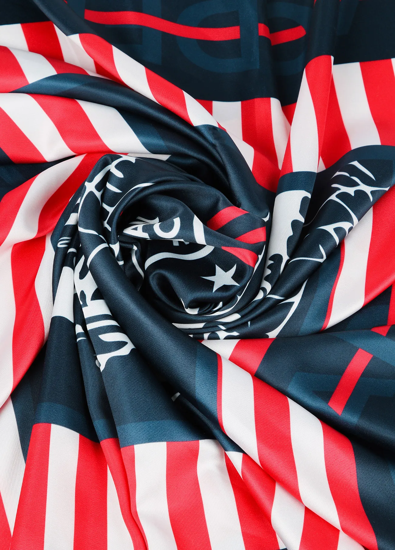 Foulard Lola Casademunt et American Magic.