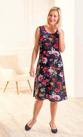 La robe fleurie évasée sans manches